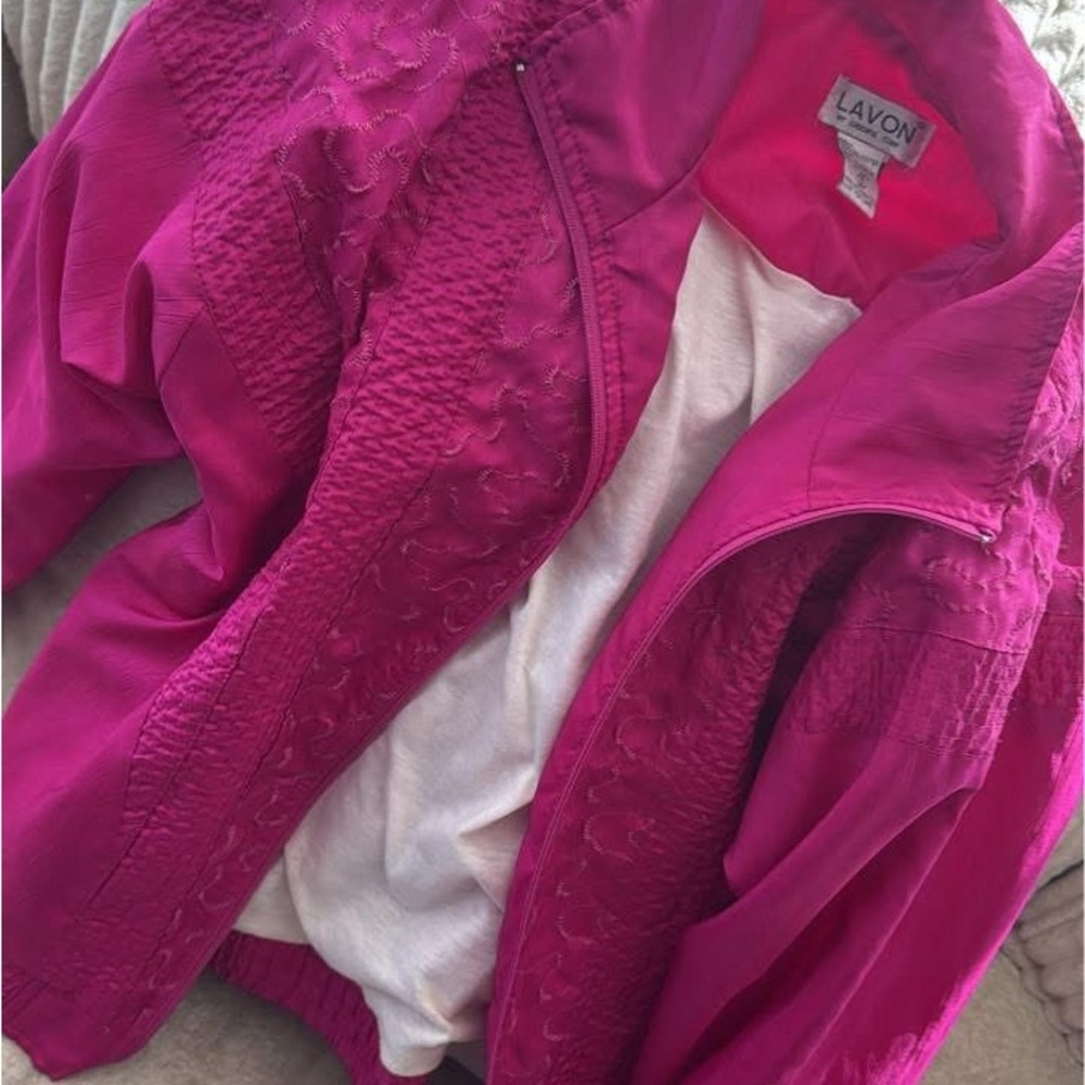 Vibrant Pink Vintage Wind Breaker with Plush Fleece Texture